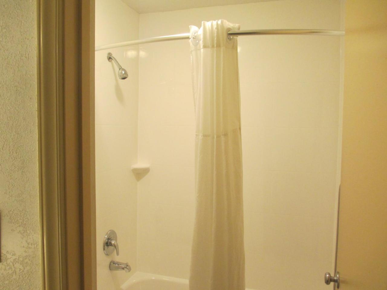 Sunset Inn Northlake Charlotte Bagian luar foto